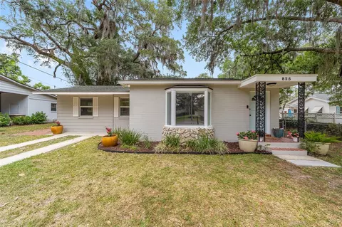 Exterior - 825 SE 13th St, Ocala, FL 34471 photo 3 of 8