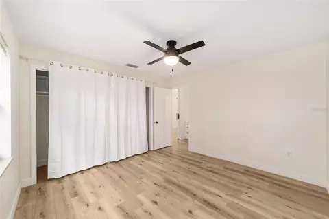 Bedroom - 825 SE 13th St, Ocala, FL 34471 photo 2 of 4