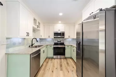 Kitchen - 825 SE 13th St, Ocala, FL 34471 photo 1 of 7