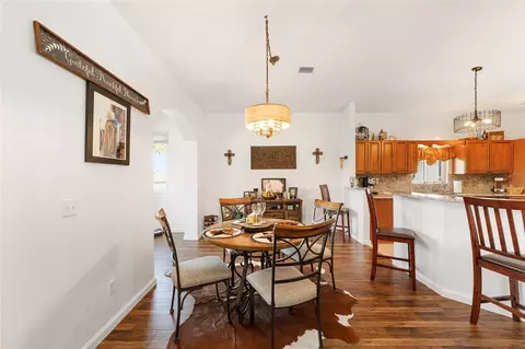 Dining - 5751 NW 25th Loop, Ocala, FL 34482 photo 1 of 2