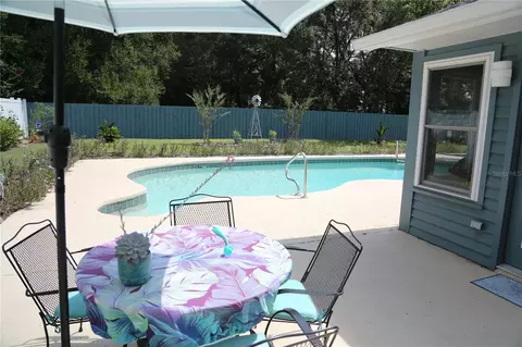 Exterior - 1069 SE 57th Ave, Ocala, FL 34480 photo 5 of 27