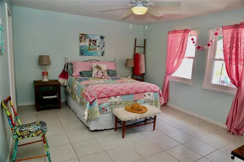 Bedroom - 1069 SE 57th Ave, Ocala, FL 34480 photo 1 of 3