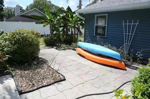 Exterior - 1069 SE 57th Ave, Ocala, FL 34480 photo 12 of 27