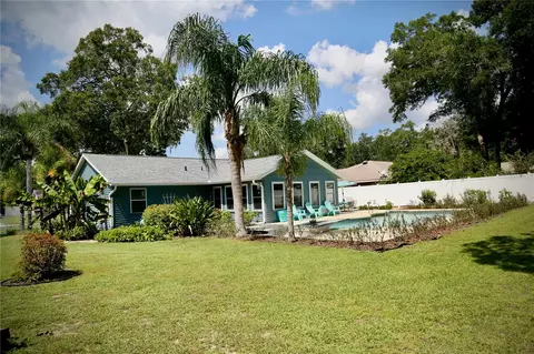 Exterior - 1069 SE 57th Ave, Ocala, FL 34480 photo 11 of 27
