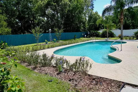 Exterior - 1069 SE 57th Ave, Ocala, FL 34480 photo 6 of 27