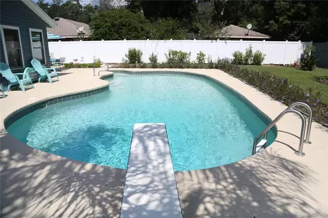 Exterior - 1069 SE 57th Ave, Ocala, FL 34480 photo 8 of 27