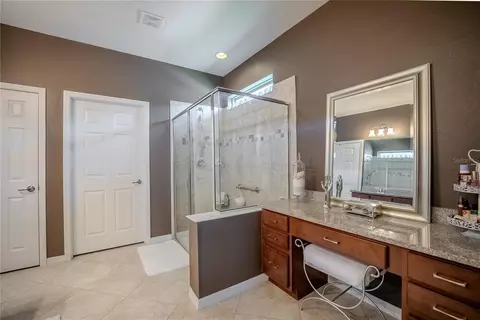 Bath - 9186 SW 70th Loop, Ocala, FL 34481 photo 6 of 9