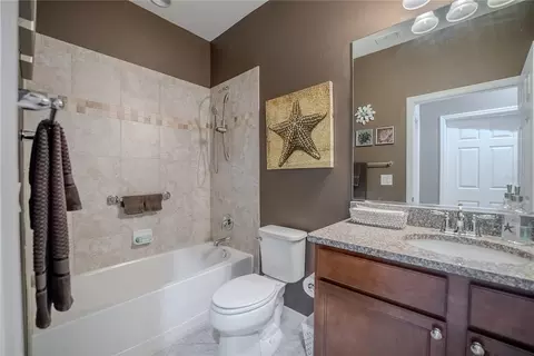 Bath - 9186 SW 70th Loop, Ocala, FL 34481 photo 3 of 9