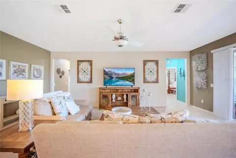 Living - 9186 SW 70th Loop, Ocala, FL 34481 photo 3 of 4