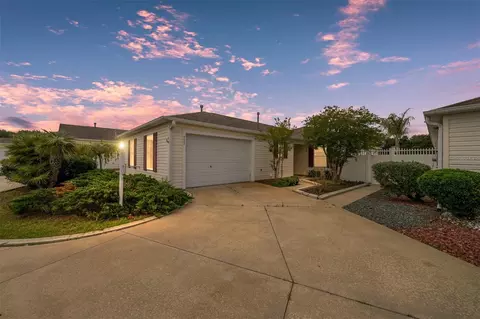 8932 SE 168th Sedgwick Pl, The Villages, FL 32162