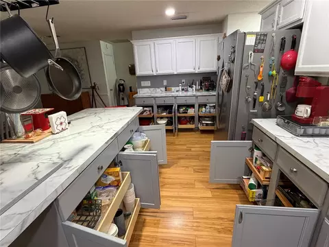 Kitchen - 9335 SW 85th Ter #E, Ocala, FL 34481 photo 6 of 10