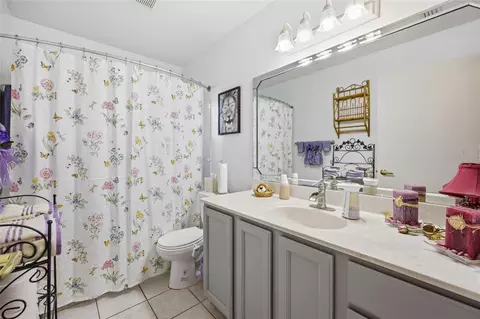 Bath - 9335 SW 85th Ter #E, Ocala, FL 34481 photo 2 of 2