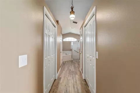 Entry Way - 5610 SW 88th Pl, Ocala, FL 34476 photo 4 of 7