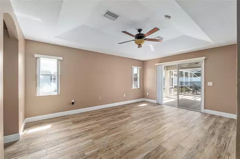 Living - 5610 SW 88th Pl, Ocala, FL 34476 photo 9 of 11
