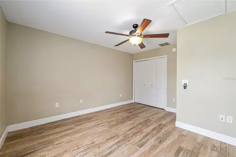 Bedroom - 5610 SW 88th Pl, Ocala, FL 34476 photo 4 of 4