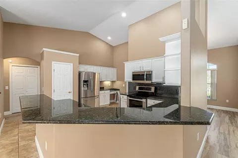 Kitchen - 5610 SW 88th Pl, Ocala, FL 34476 photo 2 of 9
