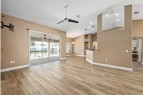 Living - 5610 SW 88th Pl, Ocala, FL 34476 photo 3 of 11