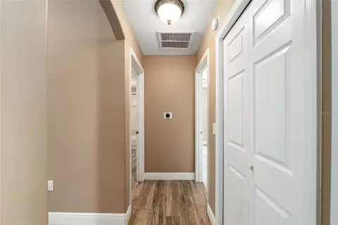 Entry Way - 5610 SW 88th Pl, Ocala, FL 34476 photo 7 of 7