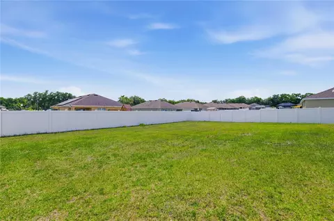 Exterior - 3902 SE 99th St, Belleview, FL 34420 photo 3 of 5