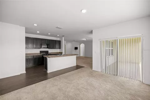 Living - 3902 SE 99th St, Belleview, FL 34420 photo 4 of 5