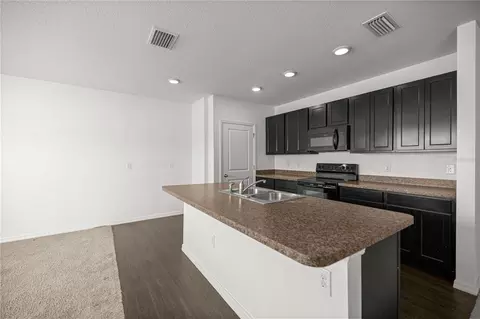 Kitchen - 3902 SE 99th St, Belleview, FL 34420 photo 1 of 1