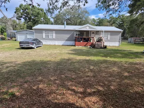 14051 SE 26th St, Morriston, FL 32668