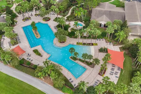 Exterior - 10134 SW 75th Street Rd, Ocala, FL 34481 photo 7 of 9