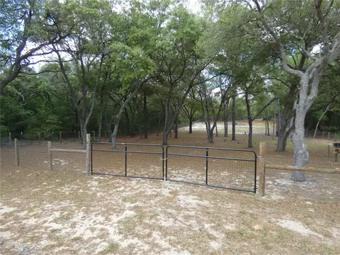 20865 SW 70th St, Dunnellon, FL 34431