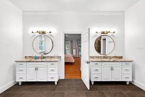 Bath - 4940 E Fort King St, Ocala, FL 34470 photo 3 of 10