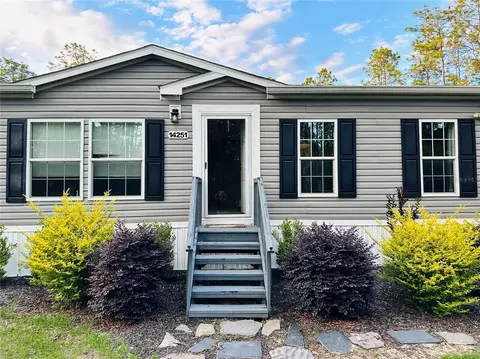 14251 SE 21st Pl, Morriston, FL 32668