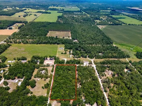 102 Plnw 25 Ct NW, Branford, FL 32008