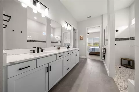 Bath - 6015 SW 86th Cir, Ocala, FL 34481 photo 3 of 5