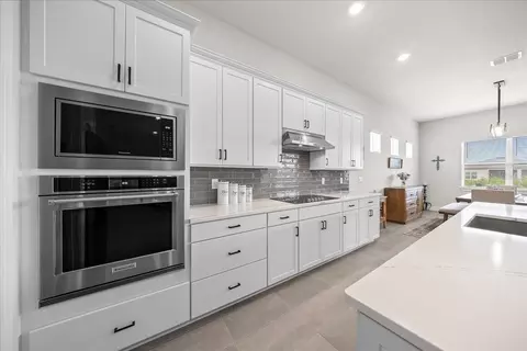 Kitchen - 6015 SW 86th Cir, Ocala, FL 34481 photo 5 of 7