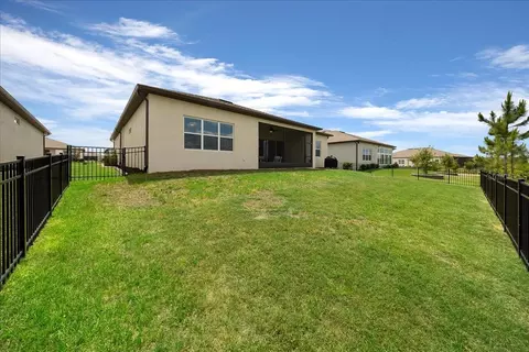 Exterior - 6015 SW 86th Cir, Ocala, FL 34481 photo 8 of 12