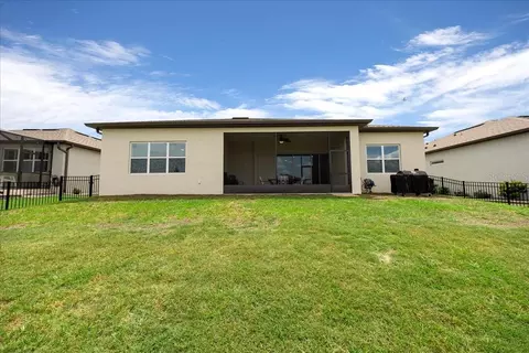 Exterior - 6015 SW 86th Cir, Ocala, FL 34481 photo 6 of 12
