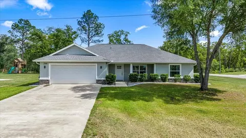 1348 W Mcneal Dr, Dunnellon, FL 34431