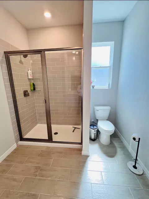 Bath - 2450 SW 170th Loop, Ocala, FL 34473 photo 3 of 3