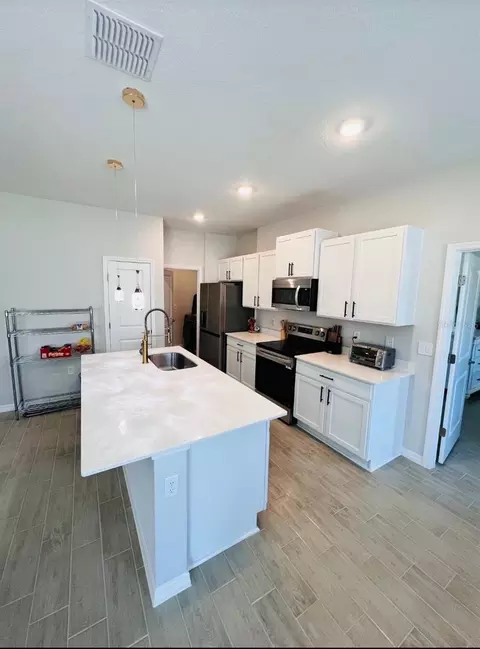 Kitchen - 2450 SW 170th Loop, Ocala, FL 34473 photo 1 of 2