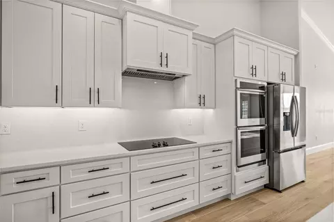 Kitchen - 2091 NW 79th Loop, Ocala, FL 34475 photo 2 of 2