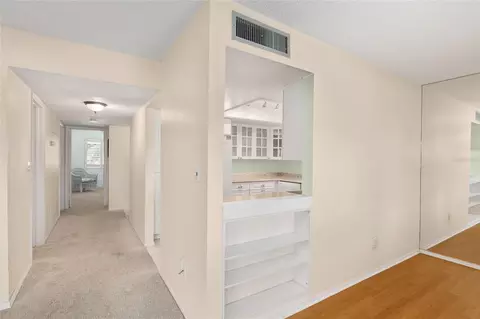 Entry Way - 467 SE Midway Dr #A, Ocala, FL 34472 photo 4 of 4