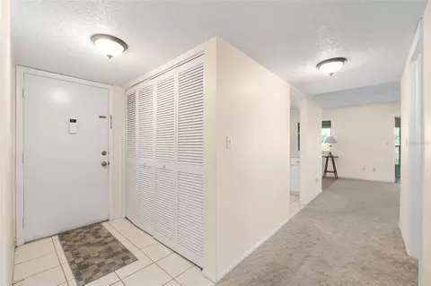 Entry Way - 467 SE Midway Dr #A, Ocala, FL 34472 photo 2 of 4