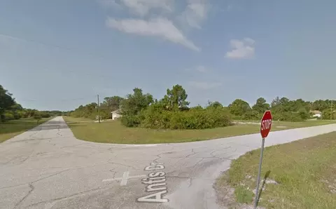 155 Apollo Dr, Rotonda West, FL 33947