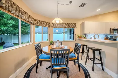 Dining - 9 Buffalo View Ln, Palm Coast, FL 32137 photo 2 of 3