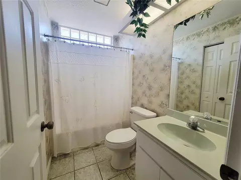 Bath - 8090 SW 116th Loop, Ocala, FL 34481 photo 1 of 4