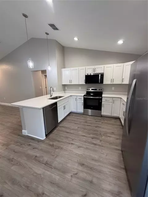Kitchen - 47 Pine Radl, Ocala, FL 34472 photo 2 of 3