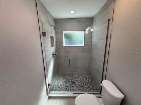 Bath - 47 Pine Radl, Ocala, FL 34472 photo 3 of 5