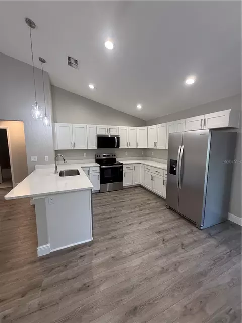 Kitchen - 47 Pine Radl, Ocala, FL 34472 photo 3 of 3