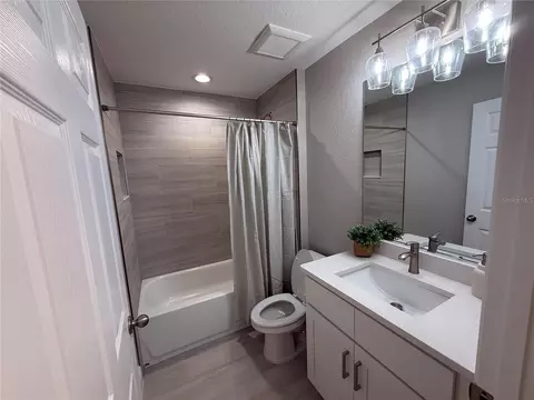 Bath - 47 Pine Radl, Ocala, FL 34472 photo 1 of 5