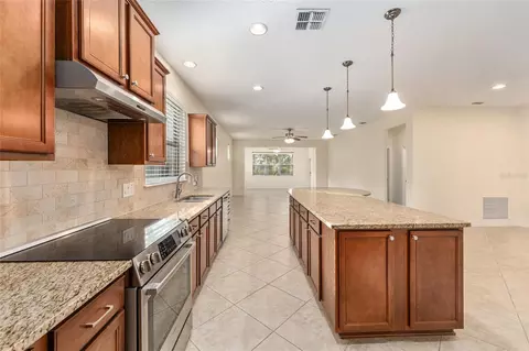 Kitchen - 9221 SW 70th Loop, Ocala, FL 34481 photo 5 of 5