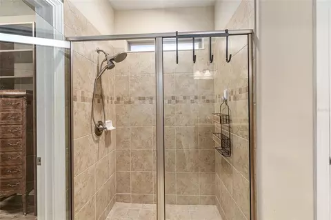 Bath - 9221 SW 70th Loop, Ocala, FL 34481 photo 2 of 3